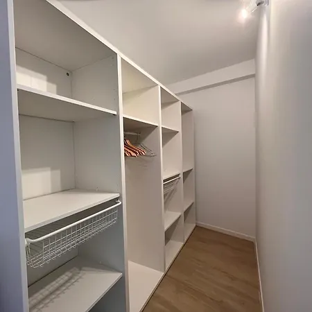 Maison Moderne A 400m De La Avec Terrasses Et Equipements Complets A St-jean-de-luz - Fr-1-239-878 Saint-Jean-de-Luz